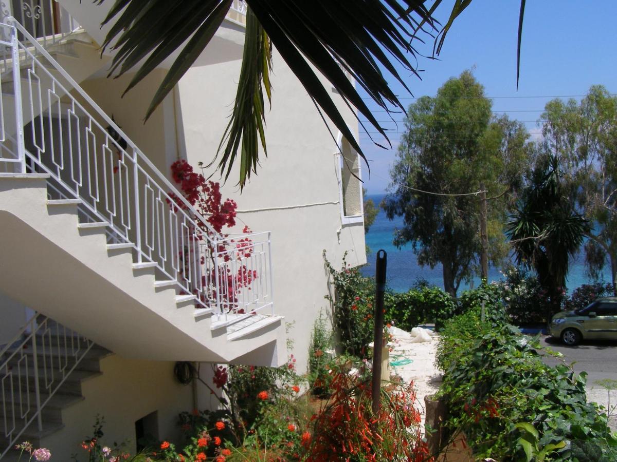 Hotel de apartamente Ionian Mare Agios Ioannis Peristerion